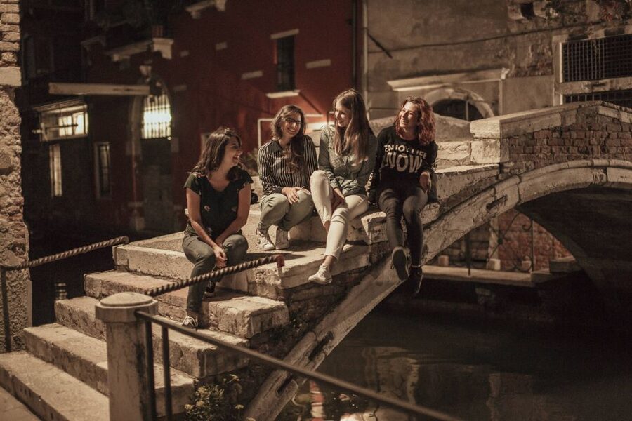Venice: Private Evening Tour w/ Drinks & Bites in Cannaregio - Three stops, three drinks, and a taste of Venice