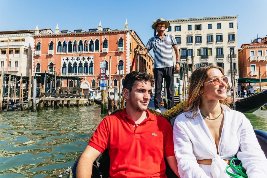 Venice: Private Gondola Ride along Grand Canal - The Grand Canal from a lower viewpoint