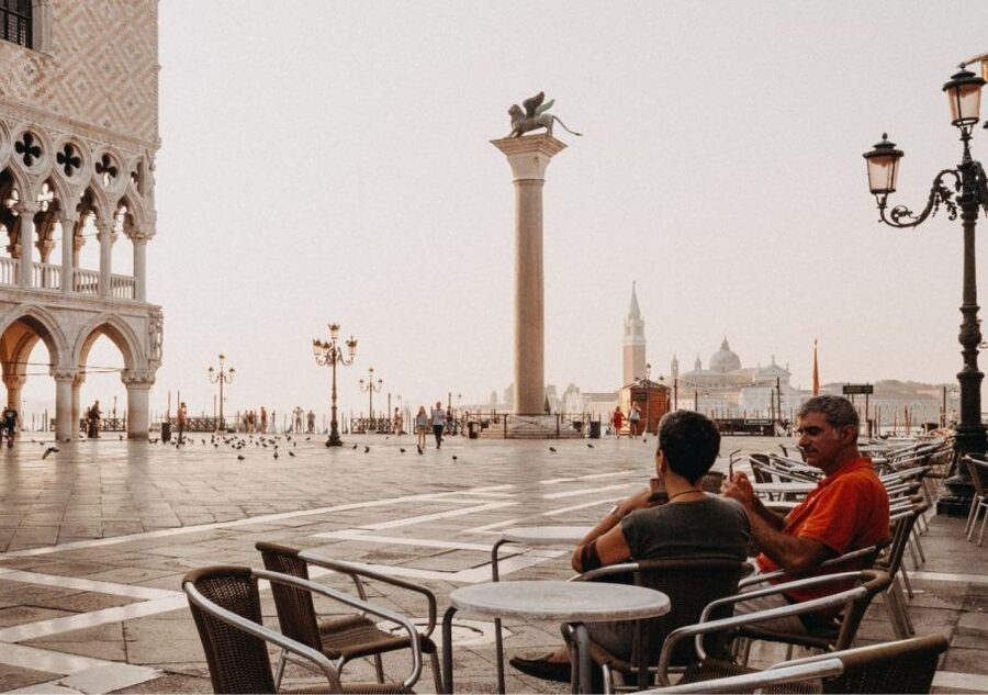 Venice: Private Local Highlights & Hidden Gems Tour - Why this private Venice walk feels different