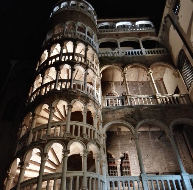 Venice: Private Murders & Mysteries Tour - Mental asylums on the lagoon islands