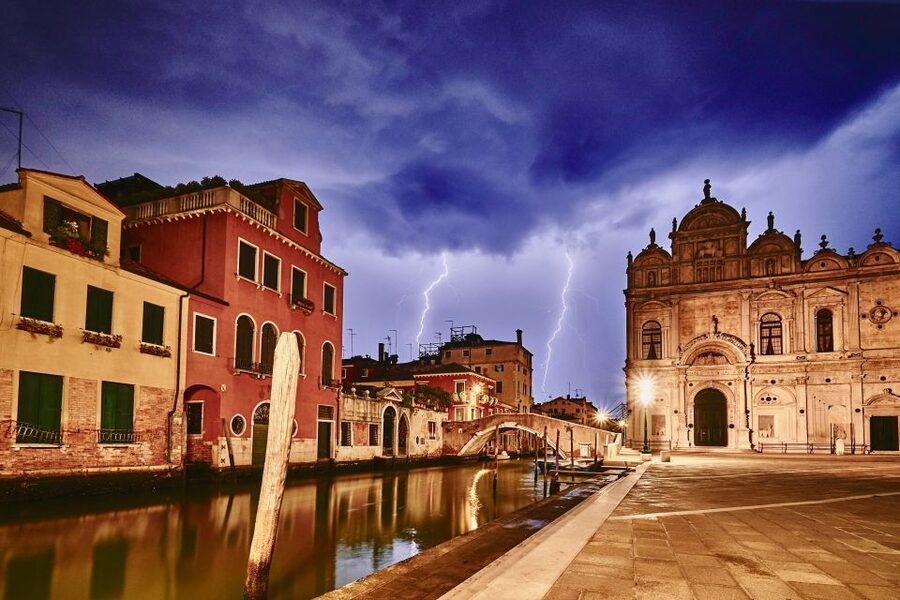 Venice: Private Murders & Mysteries Tour - Courtesans, casinos, brothels, and Casanova