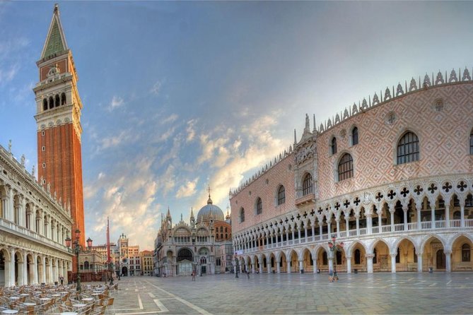 Venice Private Tour fast access, Doge Palace, St Mark's Basilica - Walking through Doge’s Palace