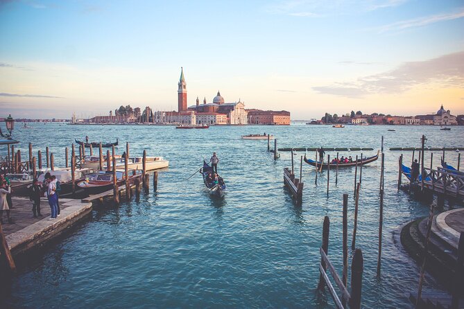 Venice Private Walking Tour with a Local - A personal walk through Venice, not a fixed route