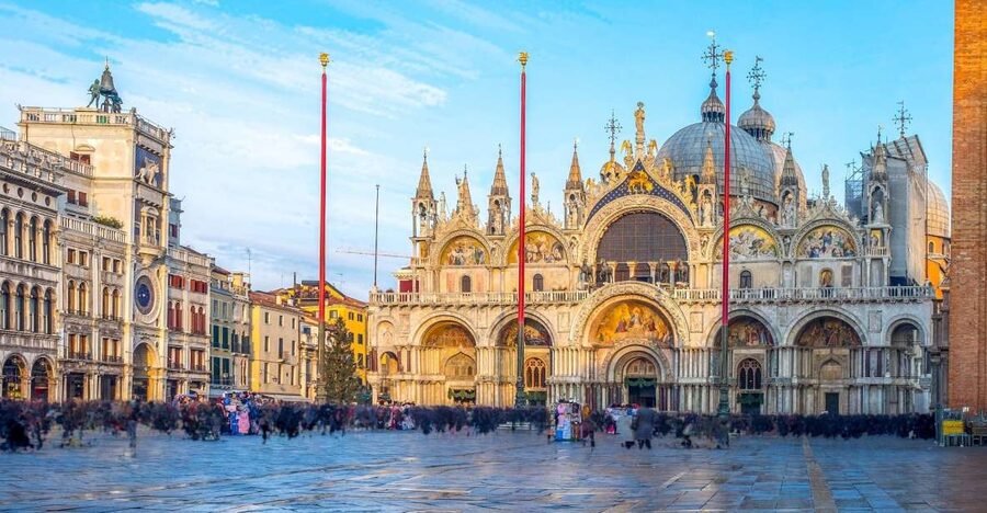 Venice: Private Walking Tour with Saint Mark's Basilica - From the Rialto market to Venice’s grandest square