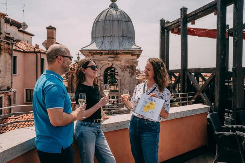 Venice: Rooftop Terraces Tour with Prosecco - How much walking and climbing should you expect?