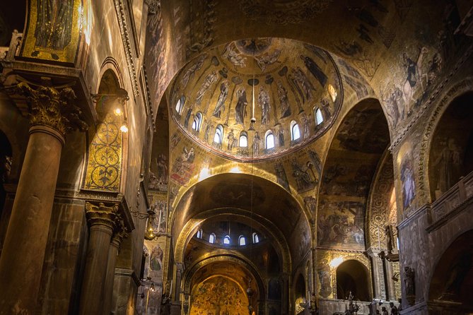 Venice's Best: Basilica, Doge's Palace, Gondola & History Gallery - The VR history gallery is a useful extra