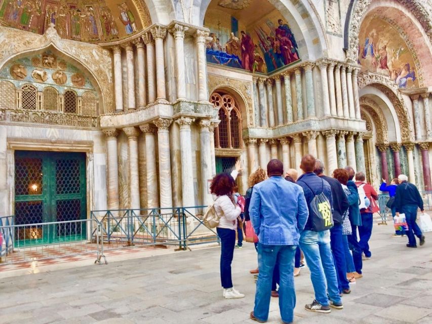 Venice: Saint Mark's Basilica Guided Tour - The rooftop and museum question