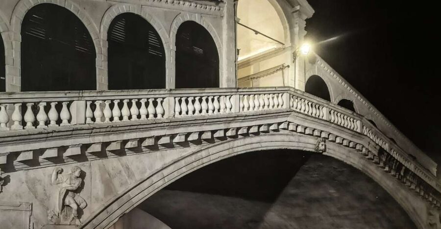 Venice: Saint Mark's Basilica Private Tour at Night - Why St. Mark’s Basilica is better after dark