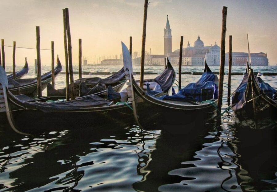 Venice: Saint Mark's Basilica Private Tour at Night - What the private format adds