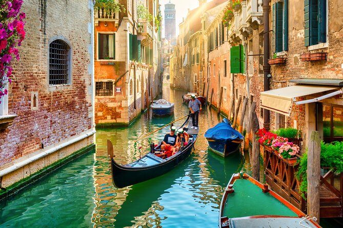 Venice Scavenger Hunt and Highlights Self Guided Audio Tour - Key points at a glance