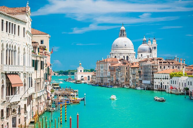 Venice Scavenger Hunt and Highlights Self Guided Audio Tour - Families, heat, and practical comfort