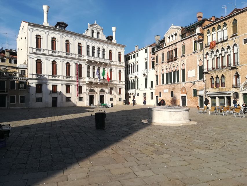 Venice: Sightseeing Tour with a Local expert - Key points to know before booking