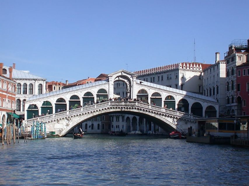 Venice: Sightseeing Tour with a Local expert - Campo San Pantalon and Campo San Rocco