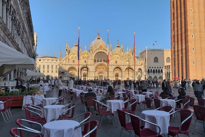 Venice Skip the line of San Mark Basilica and Doge's Palace Tour - Why these two Venetian sights belong together