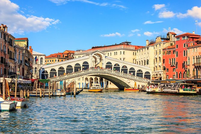 Venice Small Group Walking Tour with St. Mark's Basilica Terrace - Through the lanes to the Bridge of Sighs