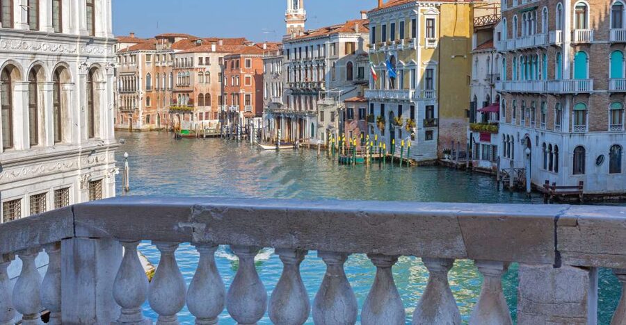 Venice: St. Mark's Basilica, Doge's Palace & Gondola Ride - Why this tour works for a first day in Venice