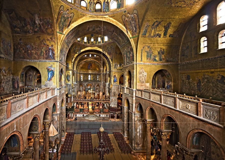 Venice: St. Mark's Basilica, Doge's Palace & Gondola Ride - The guides make or break the experience