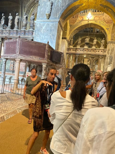 Venice: St. Mark's Basilica & Doge's Palace Tour with Ticket - Meeting beneath the winged lion