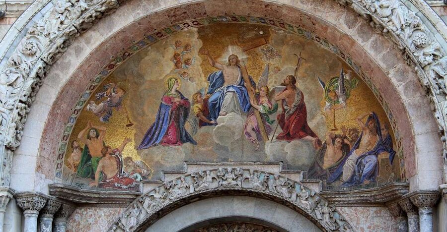 Venice: St. Mark's Basilica Fast-Track Main Floor Tour - Entering the golden main floor