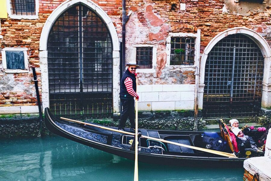 Venice: St Mark's Basilica & Gondola in the afternoon - A shared gondola through the Grand Canal and smaller waterways