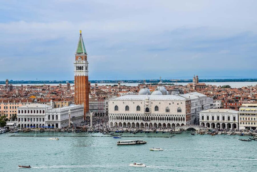 Venice: St. Mark's Basilica, Terrace, and Pala d’Oro Entry - How the audioguide and host affect the experience