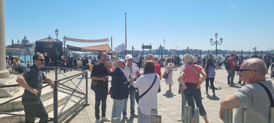 Venice: St. Mark's Basilica Ticket with Audio Guide - Finding the host under the Clock Tower