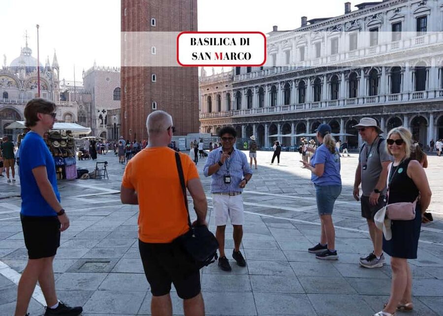 Venice: St. Mark’s Classic Walking Tour & Bell Tower Entry - A smart route through Venice’s two essential districts