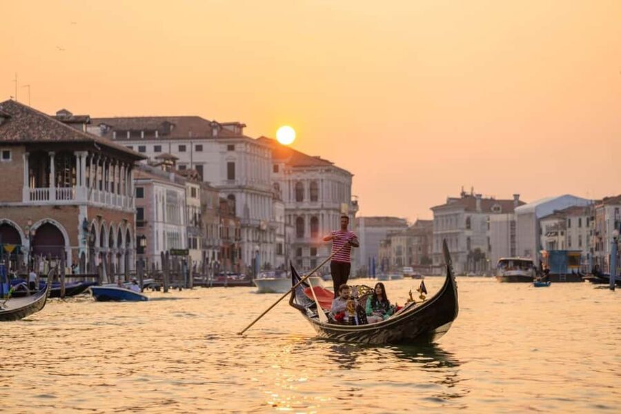 Venice: St. Mark's, Doges Palace, Rialto, and Gondola Tour - Inside St. Mark’s Basilica
