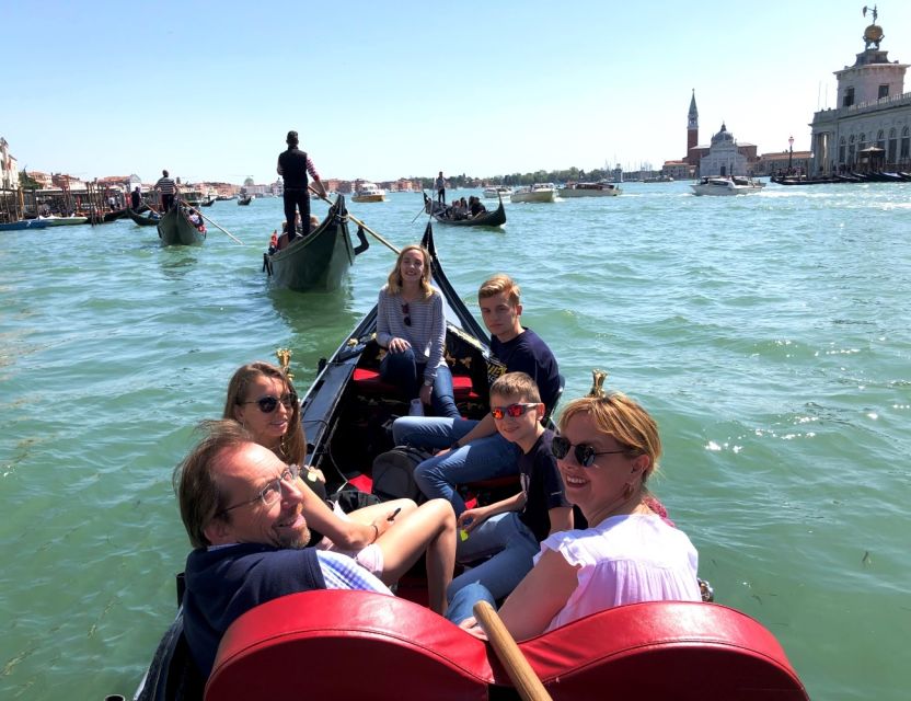 Venice: St. Mark's, Walking Tour and Gondola Combo - Three classic Venice views in one half-day