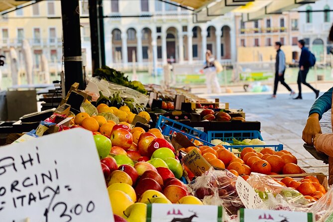 Venice Street Food Tour with Local Guide with Local Food Market Visit - Cicchetti, Venetian small plates with a social purpose