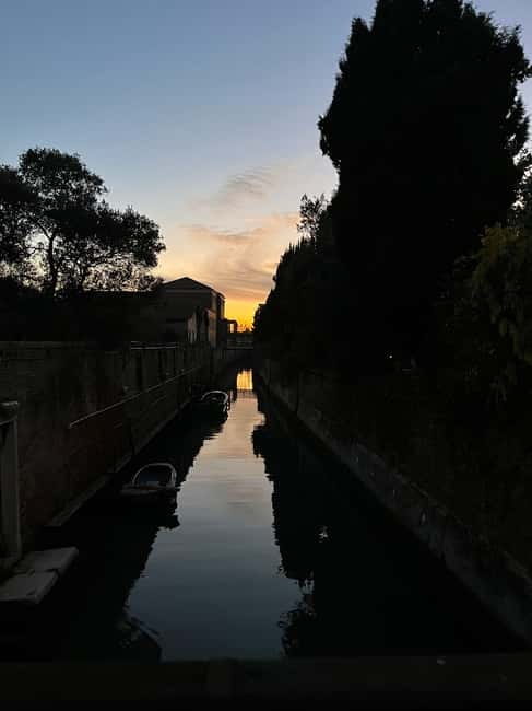Venice: Sunrise Walking Tour with Espresso - Piazza San Marco before the square wakes up