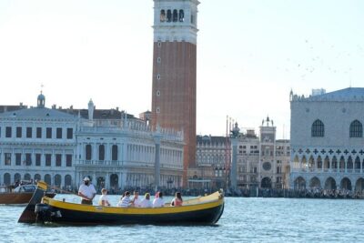 Venice Sunset Cruise by Typical Venetian Boat with Prosecco