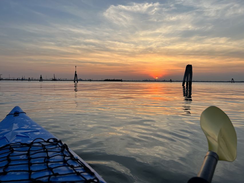 Venice: Sunset Kayak Tour in the Canals - How the tour handles bad weather