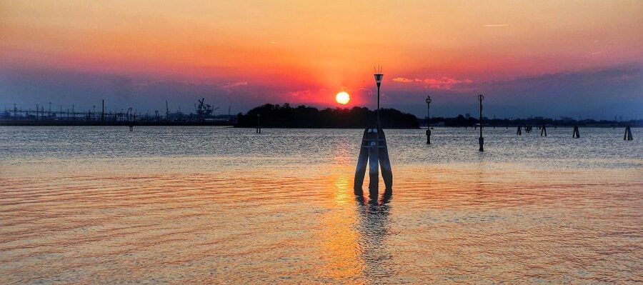 Venice: Sunset or Evening Gondola Tour - What This Gondola Ride Really Gives You