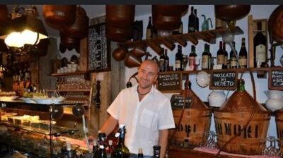 Sunset Walking Tour with Food and Wine Tastings