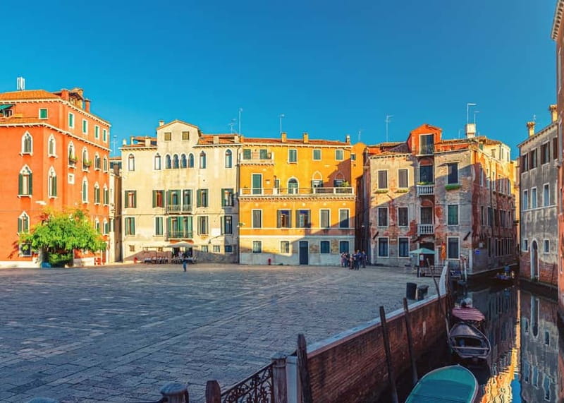 Venice: The Grand Canal Touch – Walking & Gondola Experience - The Gondola Gallery adds useful context