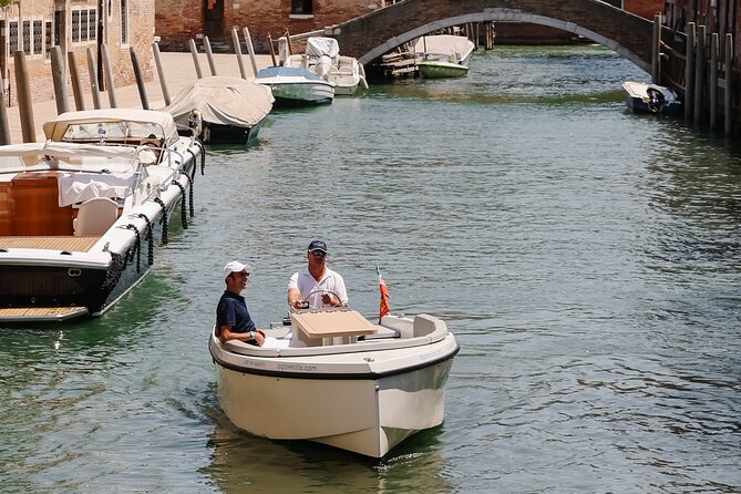Venice: The Hidden Canals on an Electric Boat - What you see during the 90-minute route