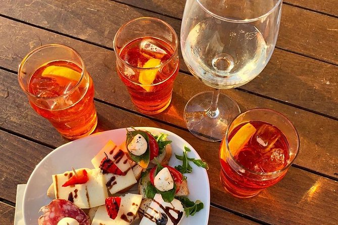 Venice Through a Local’s Eyes: Private Water Taxi & Walking Tour - Wine, cicchetti, and a taste of local routine