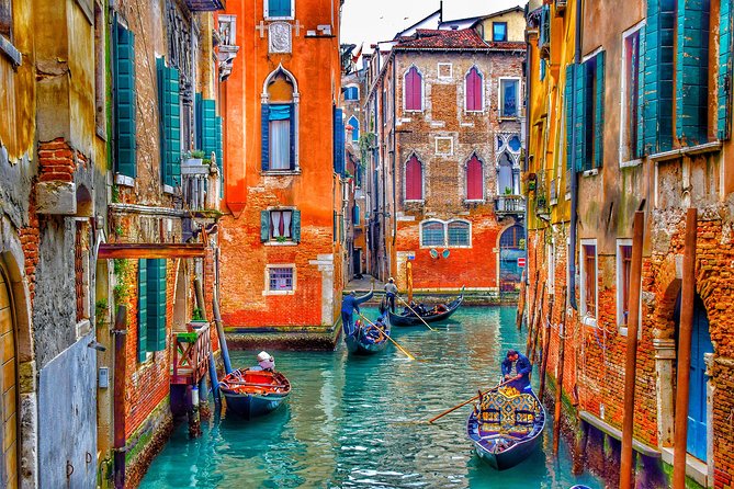 Venice Tour by High-Speed train from Florence - St. Mark’s Square and the gondola choice