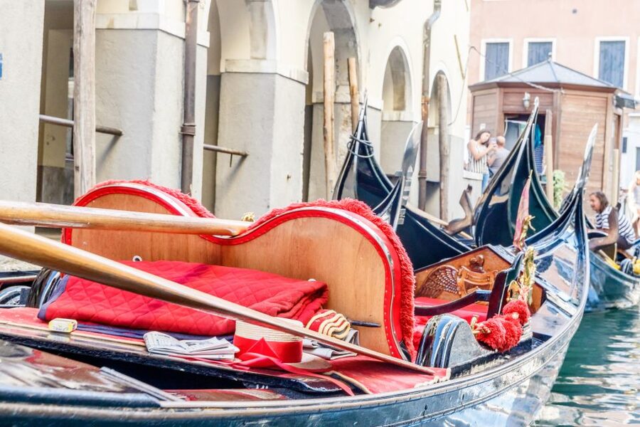 Venice: Traditional Shared Gondola Ride - Who should book this gondola ride?