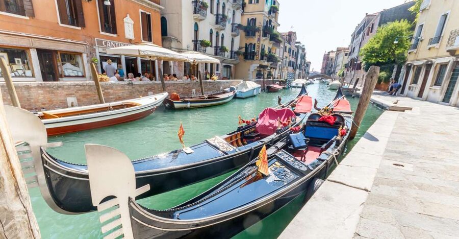 Venice: Traditional Shared Gondola Ride - Why a gondola still earns a place in your Venice plans