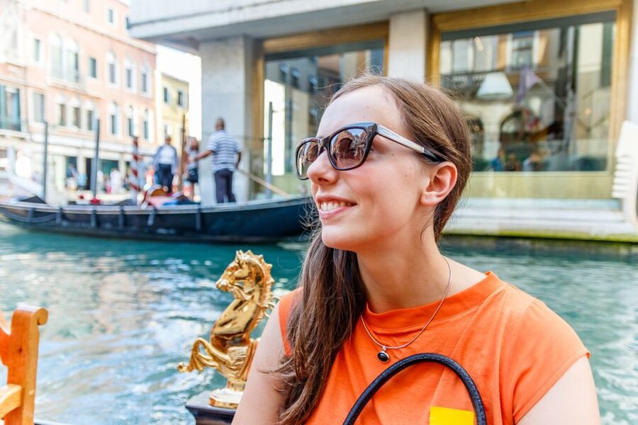 Venice: Traditional Shared Gondola Ride - What the shared format really means