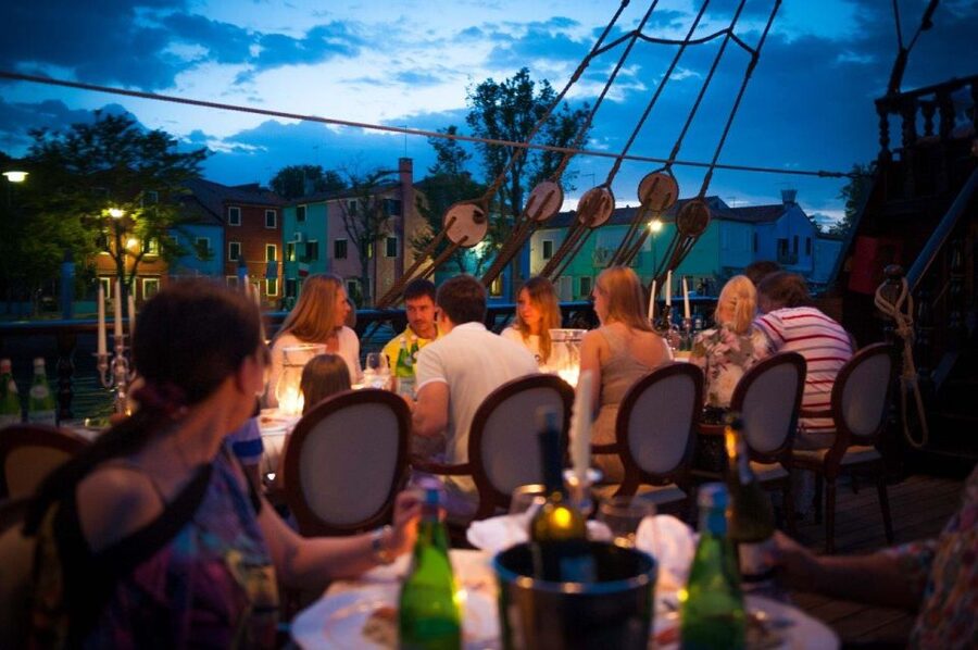 Venice: Venetian Lagoon Tour and Galleon Dinner - Key points to know before booking