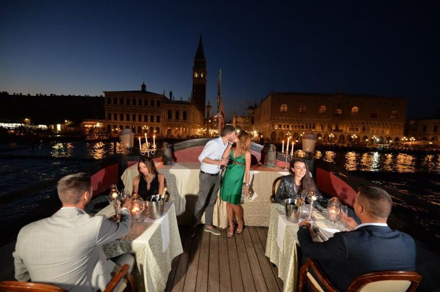Venice: Venetian Lagoon Tour and Galleon Dinner - Returning past San Giorgio and San Marco