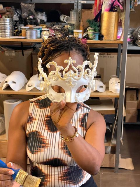 Venice: Venetian Masks Workshop - How the 90-minute session unfolds