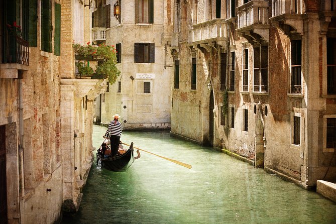 Venice Walking Tour and Gondola Ride - Walking Venice beyond the postcard views