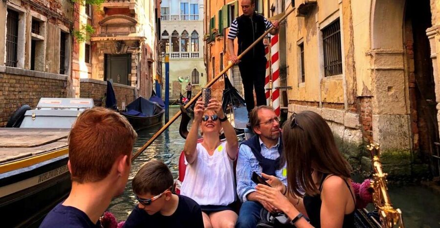 Venice Walking Tour and Gondola Ride Combo - Marco Polo’s former home and the Malibran Theatre