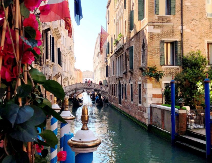 Venice Walking Tour and Gondola Ride Combo - Boarding the gondola near the end of the tour