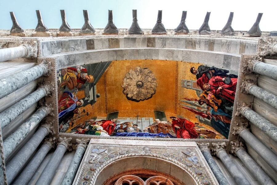 Venice: Walking tour, Doge Palace, & St. Mark's Basilica - Why this tour works well in Venice