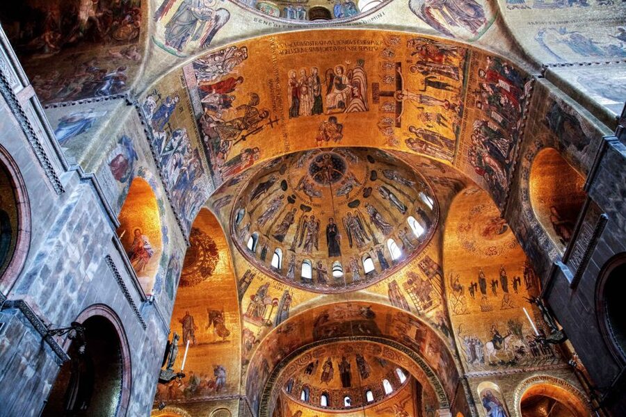 Venice: Walking tour, Doge Palace, & St. Mark's Basilica - The guides make the difference